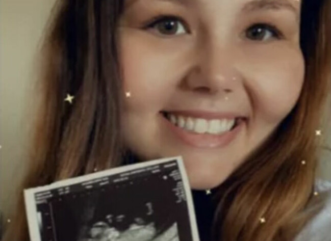 I augusti 2020 kom Christina med beskedet att hon skulle bli mamma. I augusti 2020 kom Christina med beskedet att hon skulle bli mamma.