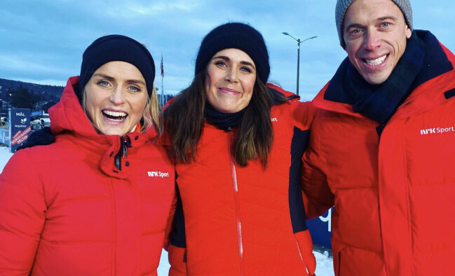 Therese Johaug med nya NRK-kollegorna Ida Nysaeter Rasch och Fredrik Aukland. Therese Johaug med nya NRK-kollegorna Ida Nysaeter Rasch och Fredrik Aukland.