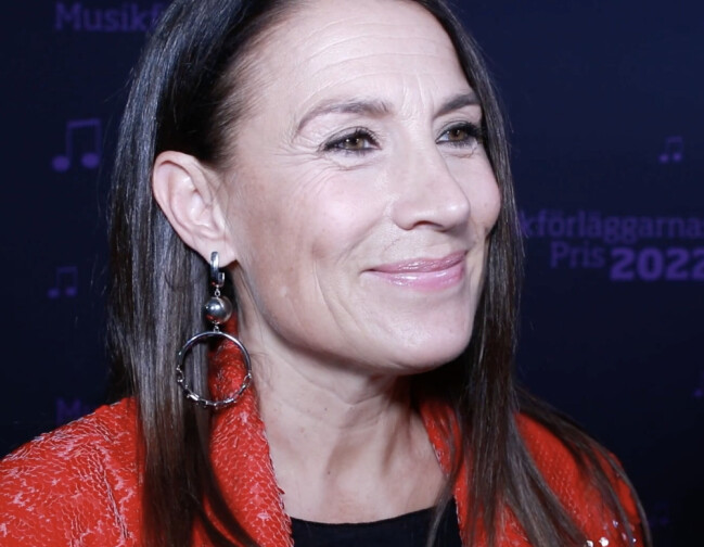 Hänt intervjuar Jill Johnson. Jill Johnson