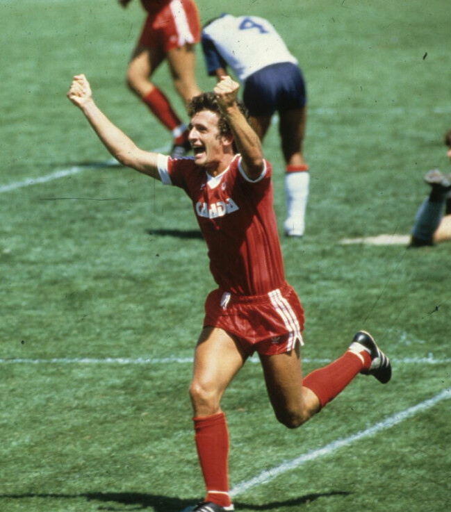 Paul James i den kanadensiska landslagströjan där han spelade i VM 1986.