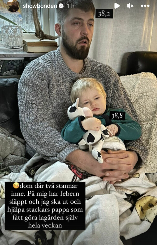 Hannes och Tor har över 38 graders feber. Hannes med sonen Tor