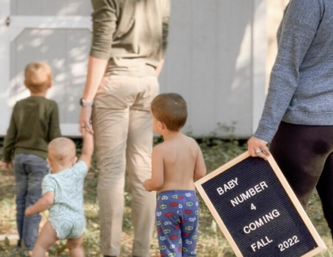 Föräldrarna hade tre söner sedan tidigare och hoppades verkligen att de skulle få en dotter. Föräldrarna hade tre söner sedan tidigare och hoppades verkligen att de skulle få en dotter.