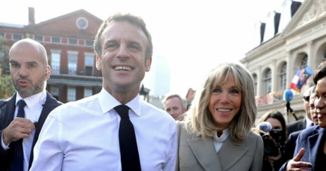 Emmanuel Macron och frun Brigitte Macron.