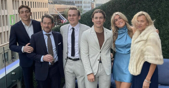 Hela Duplantis-klanen samlad. Armand, Greg, Antoine, Andreas, Johanna och Helena. Hela Duplantis-klanen samlad. Armand, Greg, Antoine, Andreas, Johanna och Helena.