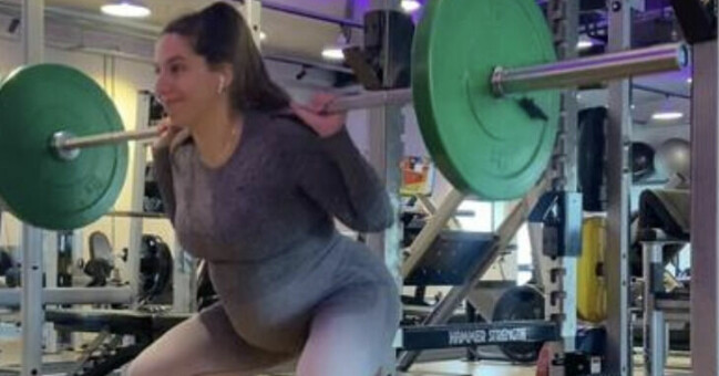 Yoana Banda körde på med sin ordinarie träning även när hon var gravid. Det verkar ha resulterat i en muskelknutte till dotter. Yoana Banda körde på med sin ordinarie träning även när hon var gravid. Det verkar ha resulterat i en muskelknutte till dotter.