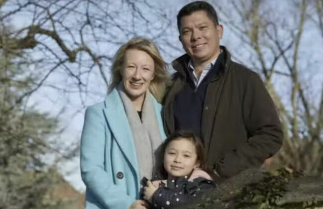 Emma Pattison med maken George och dottern Lettie. Hon hade arbetat som lärare i området i många år innan hon fick rektorstjänsten i somras. Emma Pattison med maken George och dottern Lettie. Hon hade arbetat som lärare i området i många år innan hon fick rektorstjänsten i somras.