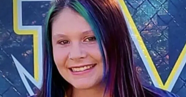 Makayla var ute och körde själv i sin Toyota. Då var olyckan framme. Men ingen vet exakt vad som hände. Makayla var ute och körde själv i sin Toyota. Då var olyckan framme. Men ingen vet exakt vad som hände.
