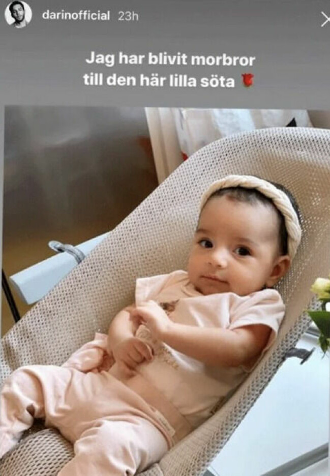Darin visade upp nya systerdottern på Instagram år 2020.