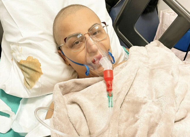 Keisha mådde väldigt illa och hallucinerade mycket av cellgifterna. Keisha mådde väldigt illa och hallucinerade mycket av cellgifterna.