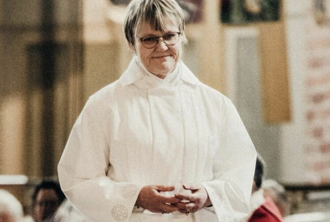 Birgitta Ed under sin prästvigsel i Strängnäs.