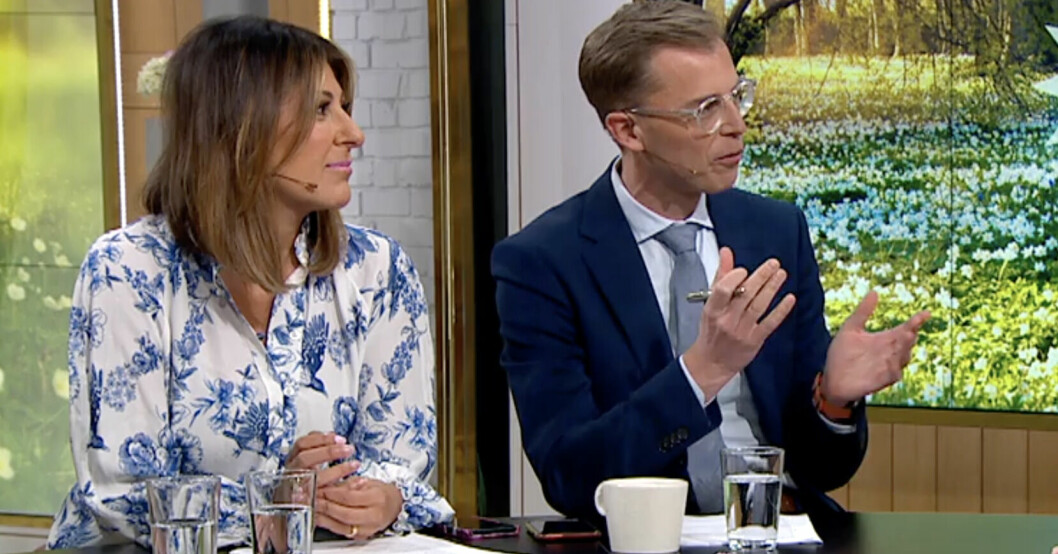 Programledarna Rania och Thomas bemöter Fredriks ord. Programledarna Rania och Thomas bemöter Fredriks kritik.