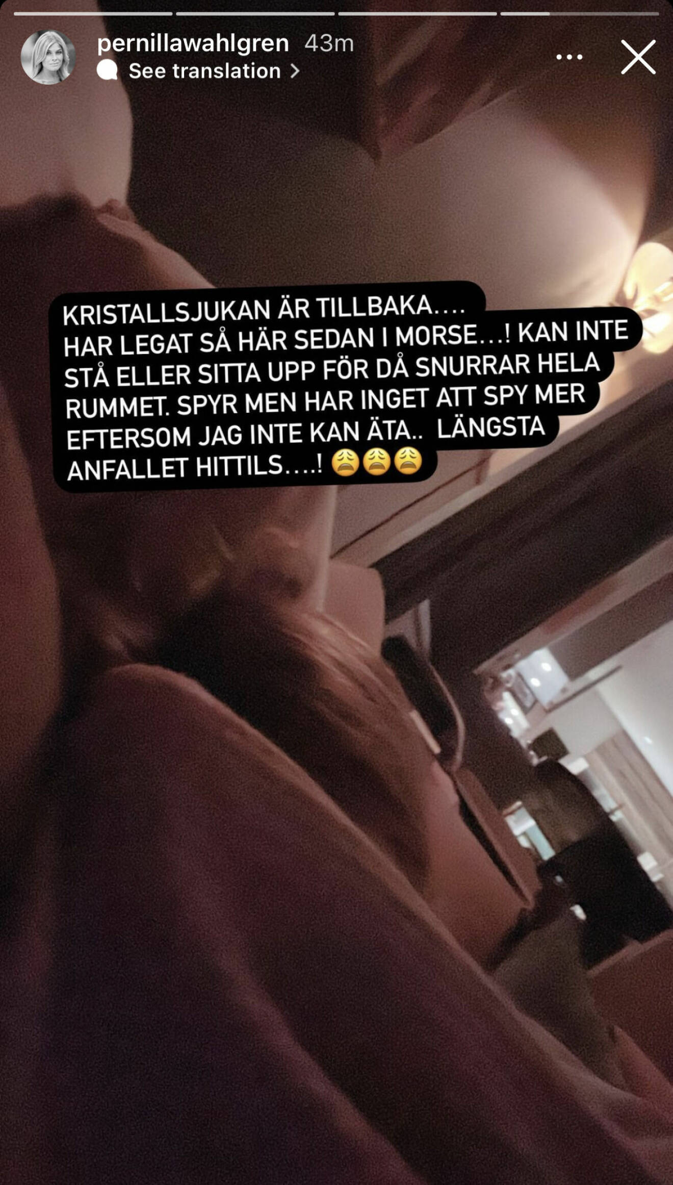 Skärmdump på Pernillas Instagram story där hon berättar om den tuffa kampen mot kristalsjukan.