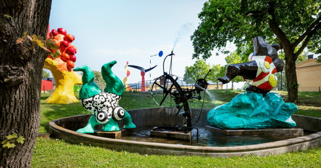 Skulpturgruppen "Paradiset" utanför Moderna museet i Stockholm. Pressbild. "Paradiset" ska renoveras