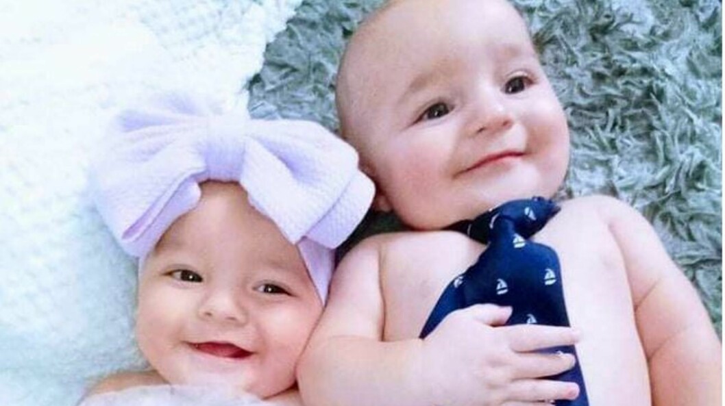 Tvillingarna Ryan och Rileigh blev sju månader. De drunknade när deras hem i Tennessee översvämmades. Tvillingarna Ryan och Rileigh drunknade när deras hem översvämmades.