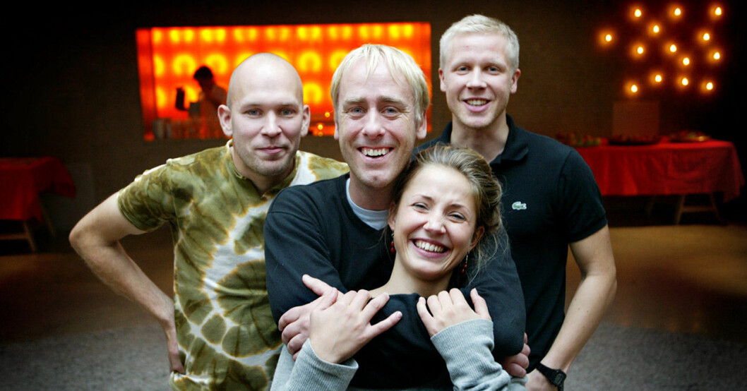 Jonas med Smala Sussie-kollegorna Björn Ling (fd Starrin), Tuva Novotny och regissören Ulf Malmros.