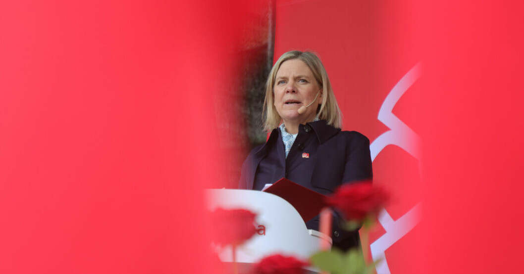 Socialdemokraternas partiledare Magdalena Andersson deltar i förstamajfirandet i Jönköping. S varnar för "rekryteringsfest" för kriminella