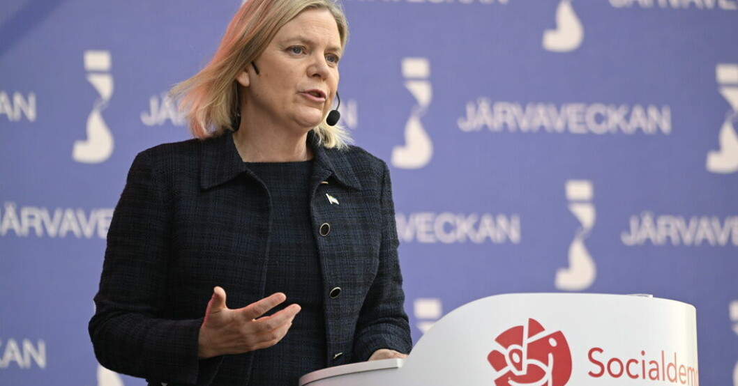 Socialdemokraternas partiledare Magdalena Andersson talar på Spånga IP i Stockholm vid politikerveckan i Järva som inleddes på onsdagen. Anderssons kritik mot regeringen: "Förödande"