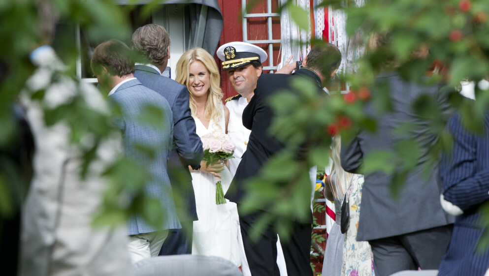 Sommaren år 2011 gifte sig Jenny Östergren och Niklas Strömstedt på Bomans Hotell i Trosa. Sommaren år 2011 gifte sig Jenny Östergren och Niklas Strömstedt på Bomans Hotell i Trosa.