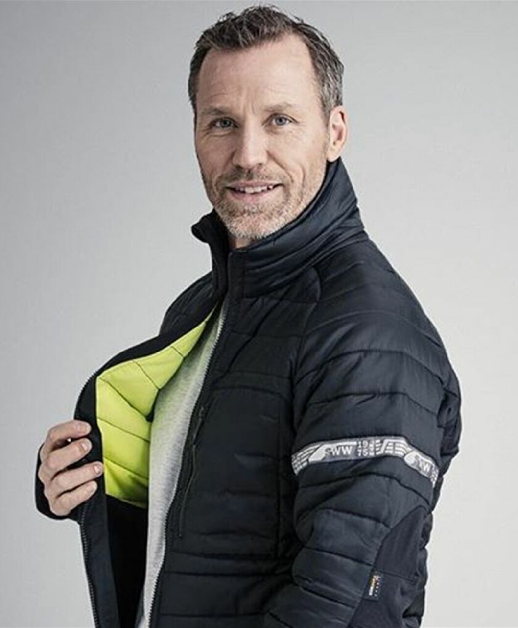 Modellbild på Pernilla Wahlgrens pojkvän Christian Bauer, 2017.
