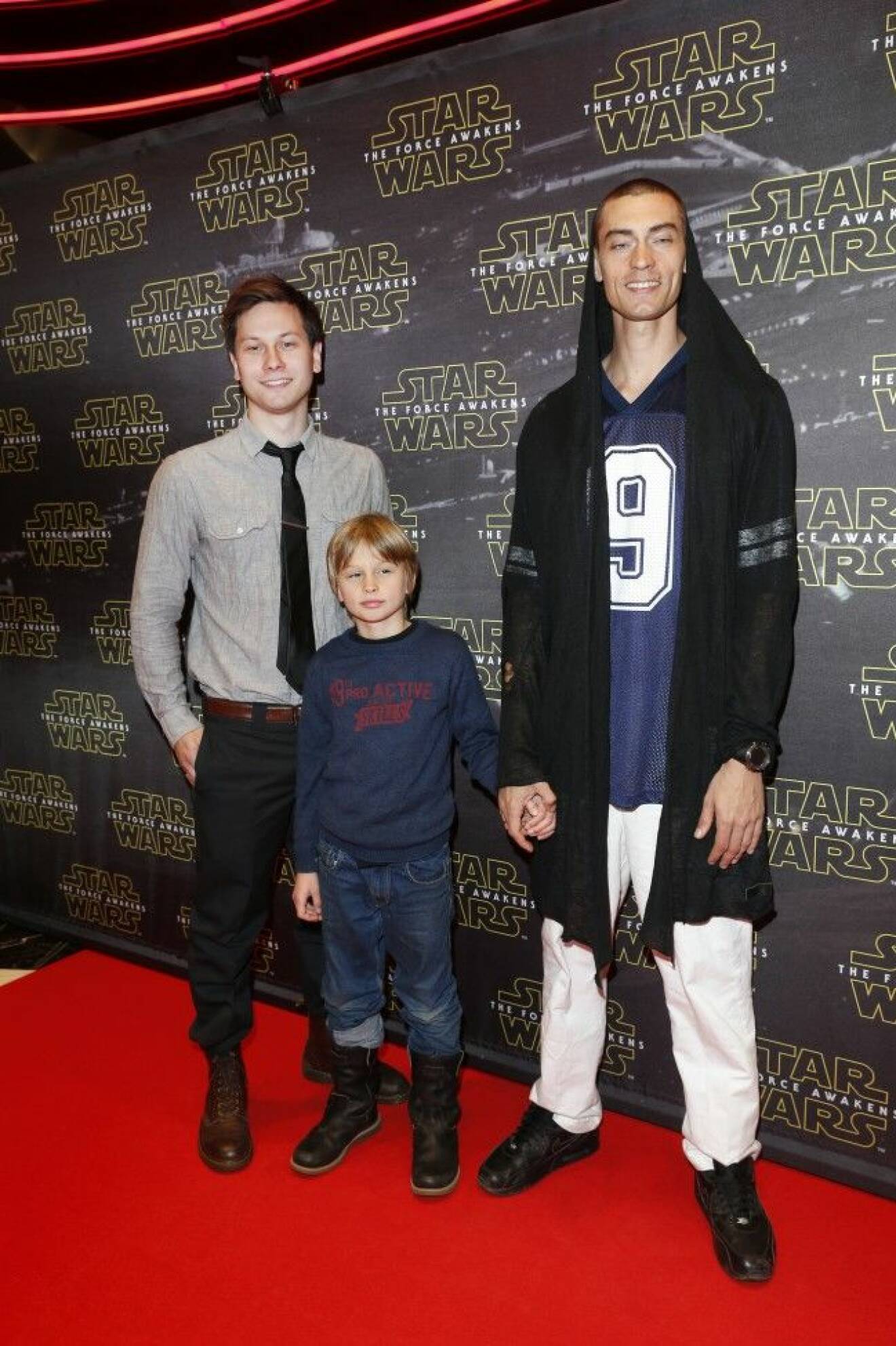 Foto: Malin Bondeson Gustaf Norén med sonen Josef samt släktingen Peter Wåhlin Star Wars