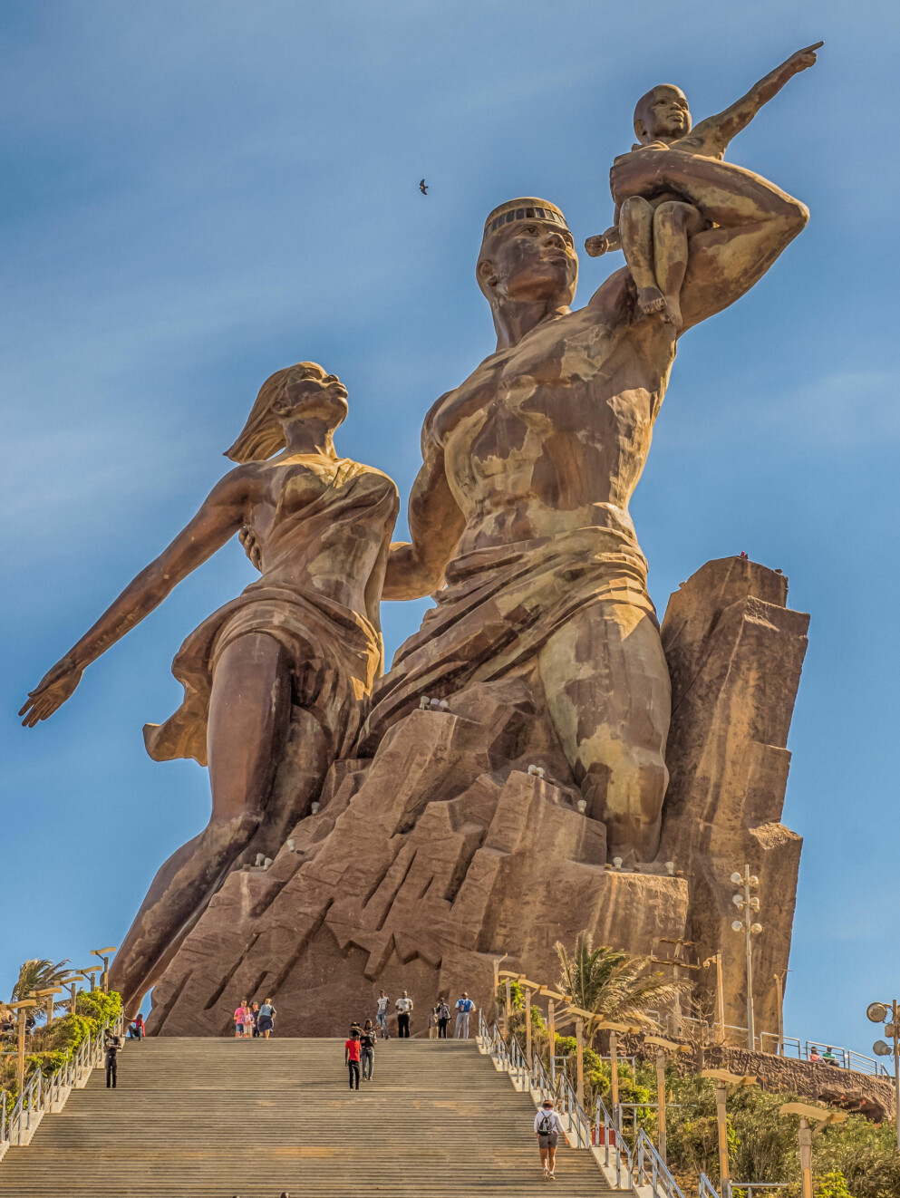 Den afrikanska renässansen i Senegal. 49 meter hög.