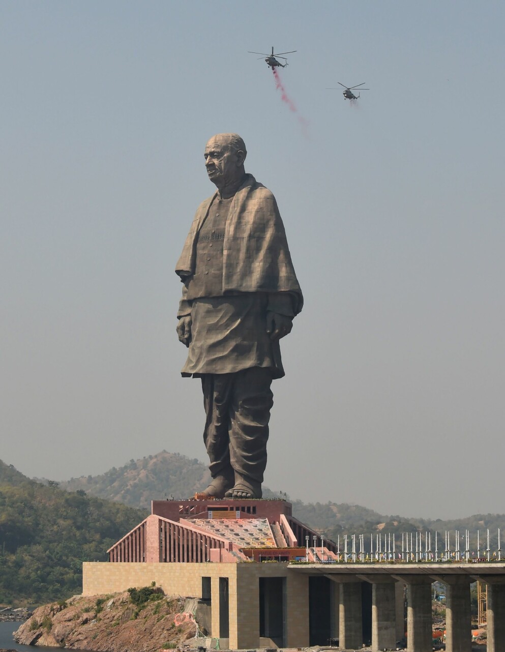 Statue Of Unity. Indien. 182 meter hög.