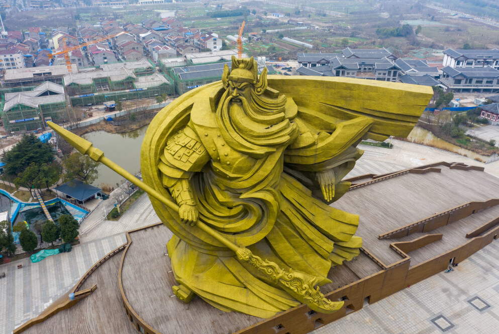 Guan Yu statyn i Kina. 58 meter hög