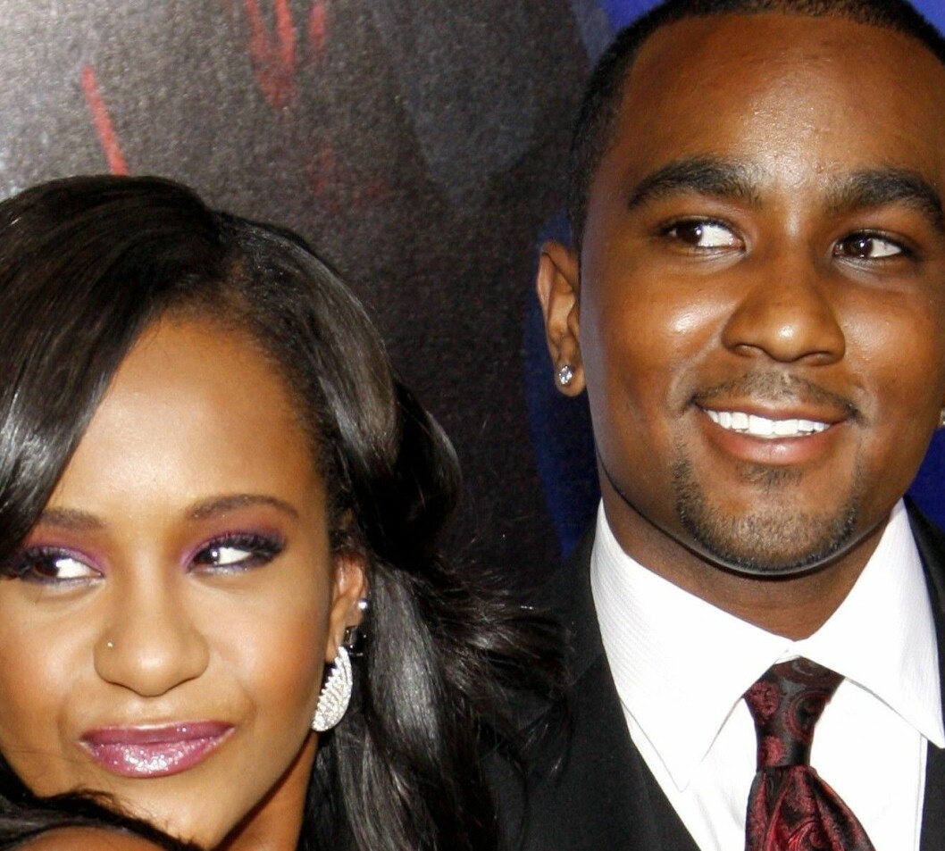 2012 förlovade sig Bobbi Kristina med sin styvbror Nick Gordon. Foto: Stella Pictures 2012 förlovade sig Bobbi Kristina med sin styvbror Nick Gordon. Foto: Stella Pictures