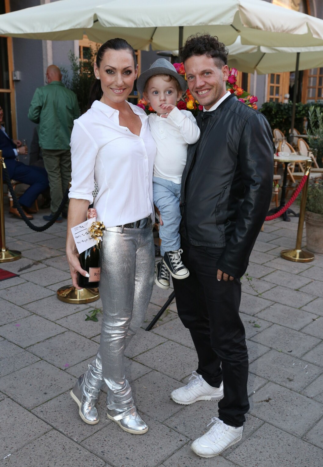 Linas och Nassims supersöta son Tilo fyllde nyss tre år. Foto: Stella Pictures Linas och Nassims supersöta son Tilo fyllde nyss tre år. Foto: Stella Pictures