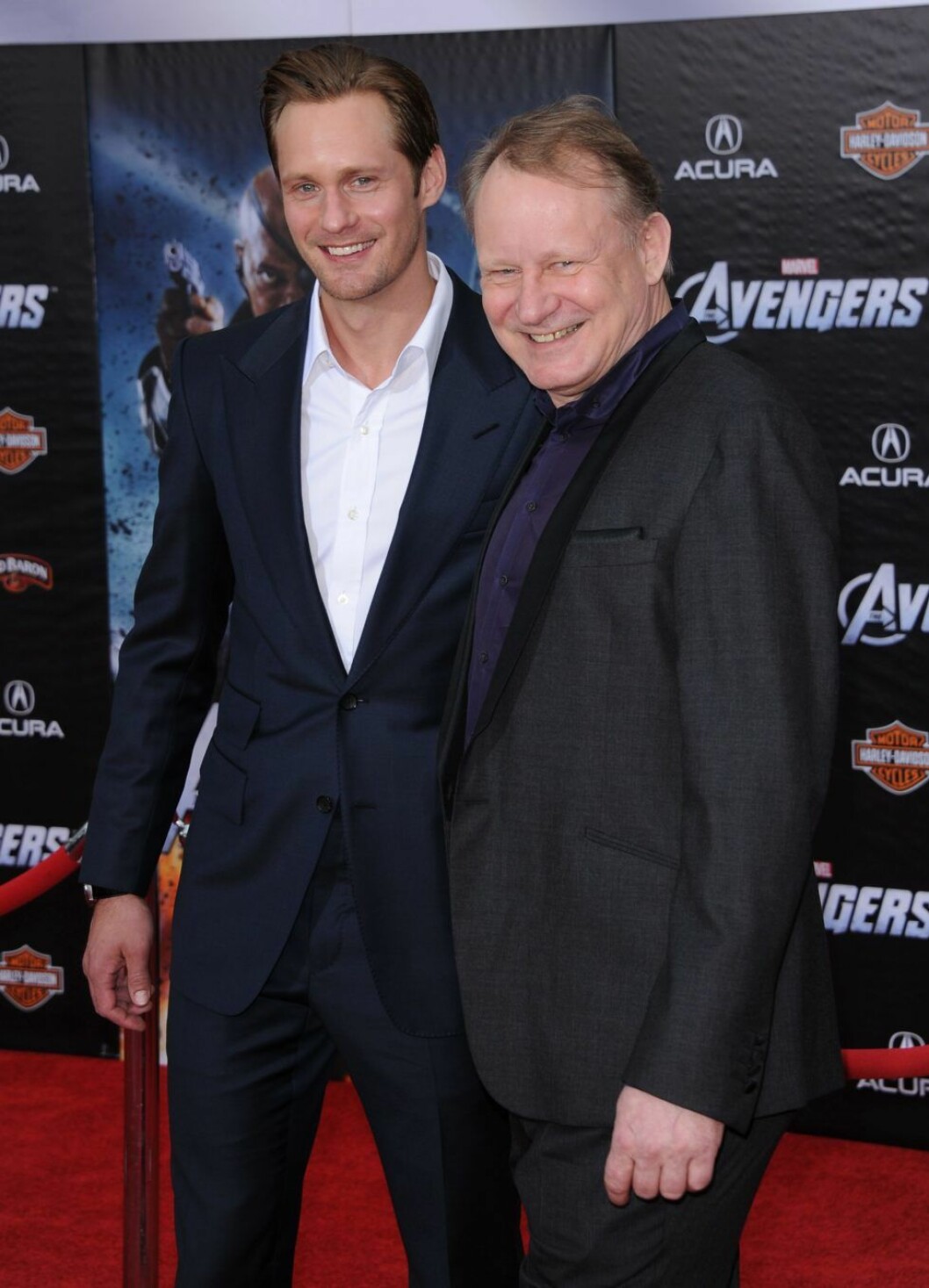 Pappa Stellan Skarsgård såg till att Alexander Skarsgård fick favoritmaten när filminspelningen var slut. Pappa Stellan Skarsgård såg till att Alexander Skarsgård fick favoritmaten när filminspelningen var slut.