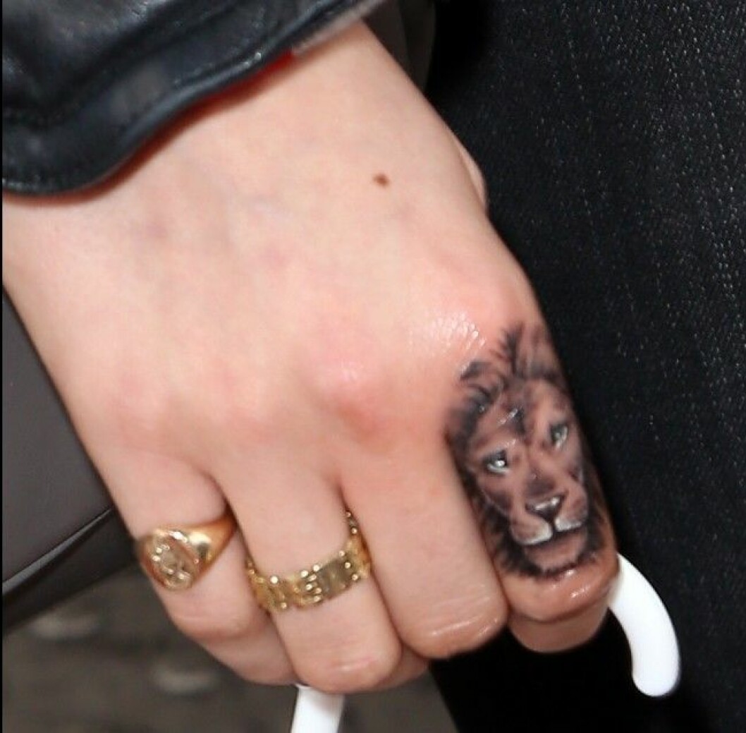 Foto: Stella Pictures Cara-delevingne-tattoo