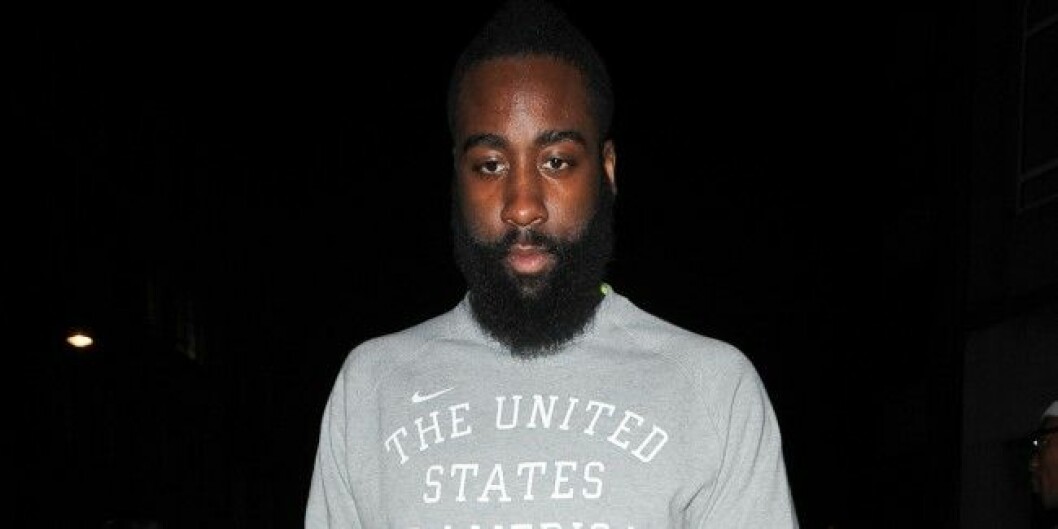 James Harden tycker att det är lugnt att Khloé besöker sitt ex på sjukhuset. Foto: Stella Pictures LONDON 2012-08-03. Team USA James Harden on a night out walking the streets of Mayfair, London UK. Photo: GoffPhotos Code: 4081/KGC-296 COPYRIGHT STELLA PICTURES Photo: GoffPhotos/Stella Pictures Code: 4081 COPYRIGHT STELLA PICTURES
