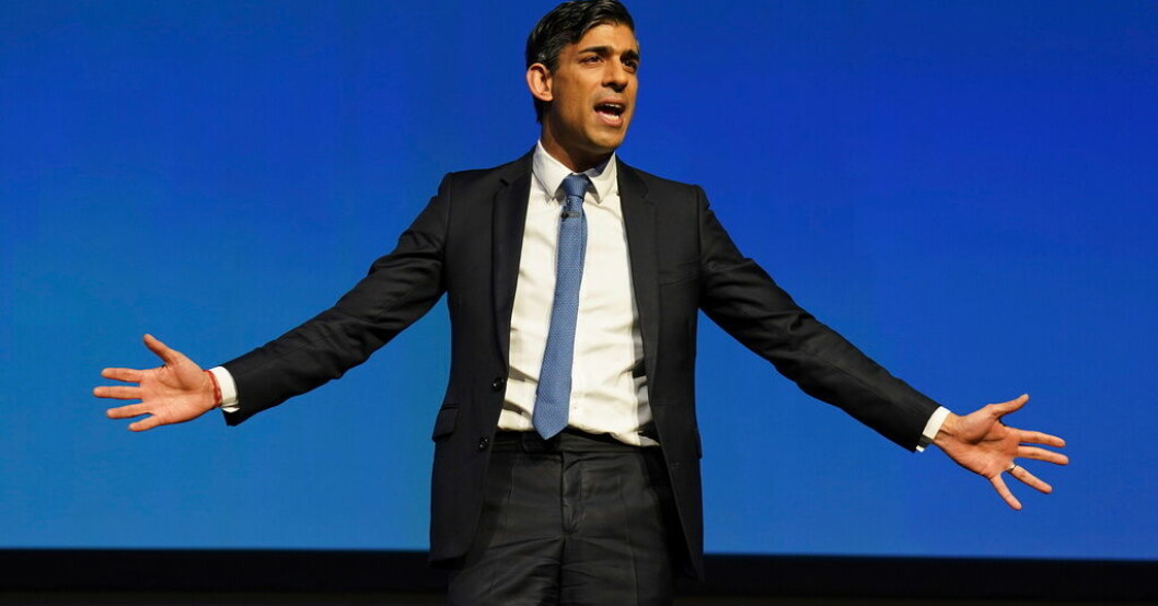 Storbritanniens premiärminister Rishi Sunak vid Konservativa partiets partikonferens i april. Under torsdagens lokalval har hans parti lidit stora förluster. Arkivbild. Svidande förluster för Tories i lokalvalen