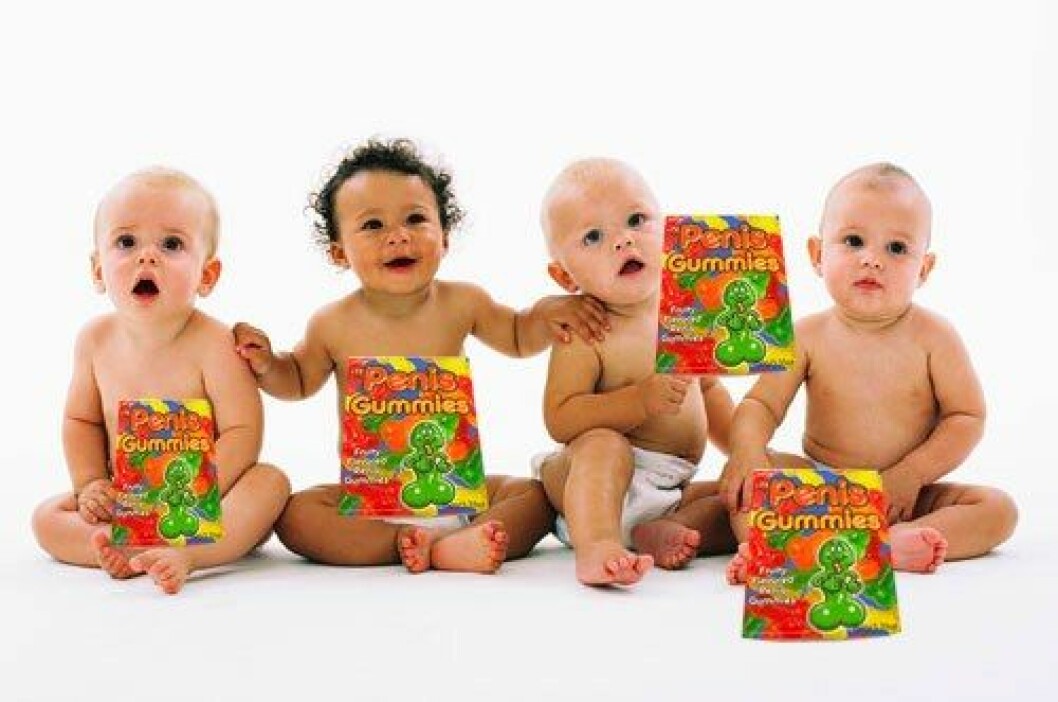 Via: <a href="http://legacy-cdn.smosh.com/smosh-pit/032011/suri-gummies-penis-6.jpg" target="_blank">smosh.com</a> suri-gummies-penis-6