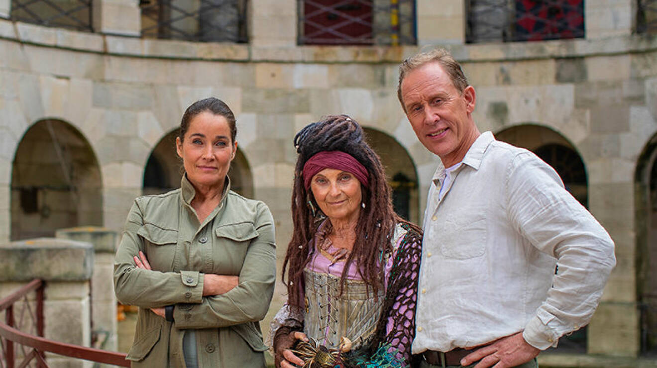 Suzanne Reuter spelade Madame Fouras i senaste säsongen av Fångarna på fortet. Här står hon med programledarna Agneta Sjödin, 54, och Gunde Svan, 60.
