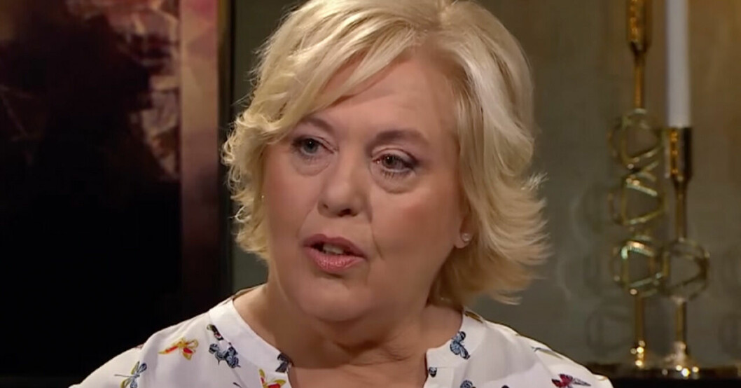 Suzanne Axell