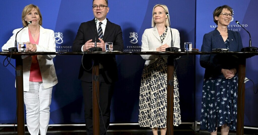 Svenska folkpartiets Anna-Maja Henriksson, Samlingspartiets Petteri Orpo, Sannfinländarnas Riikka Purra och Kristdemokraternas Sari Essayah som leder Finlands nya regering. Sannfinländarna maktfaktor i Finlands regering