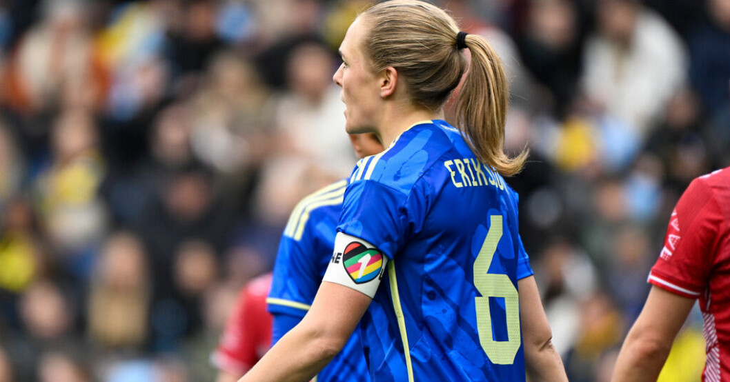 Sveriges lagkapten Magdalena Eriksson med "One Love"-bindeln. Arkivbild. Bekräftat: Fifa tillåter egen regnbågsbindel