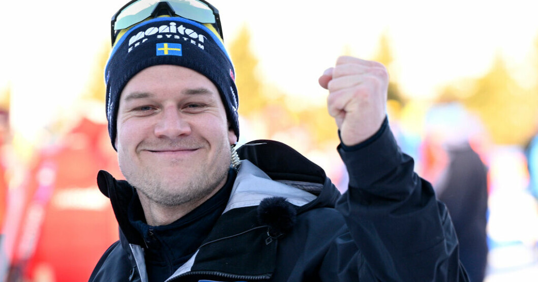 Sveriges skidskyttetränare Johannes Lukas hyllas av de aktiva för sin träningsfilosofi. Arkivbild. "Han betyder otroligt mycket för det här laget"