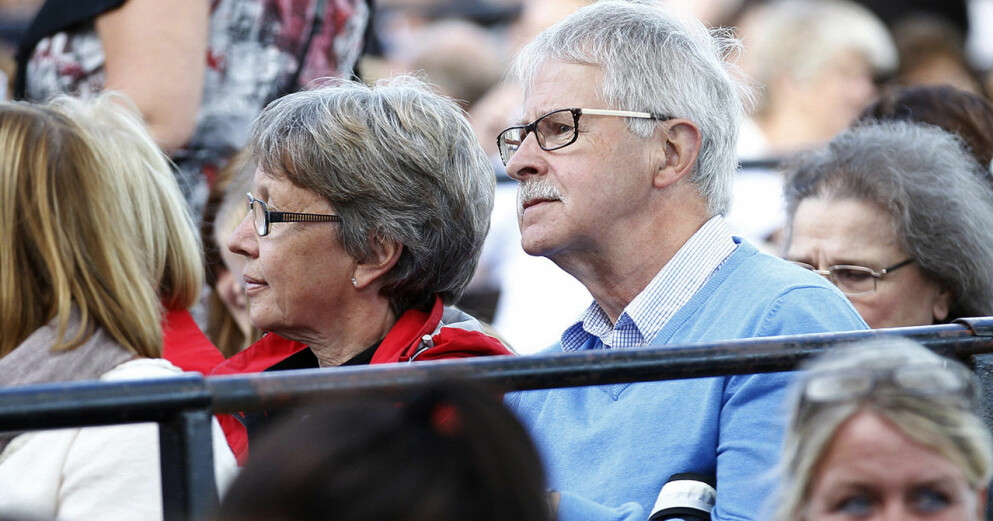 Sverker med frun Barbro på Allsång på Skansen 2012. Sverker Olofsson med frun Barbro på Allsång på Skansen 2012.