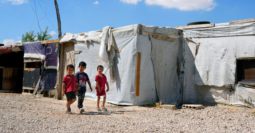 Syriska flyktingbarn i flyktinglägret i staden Bar Elias i Syriens grannland Libanon. Över 60 miljarder till syriska flyktingar