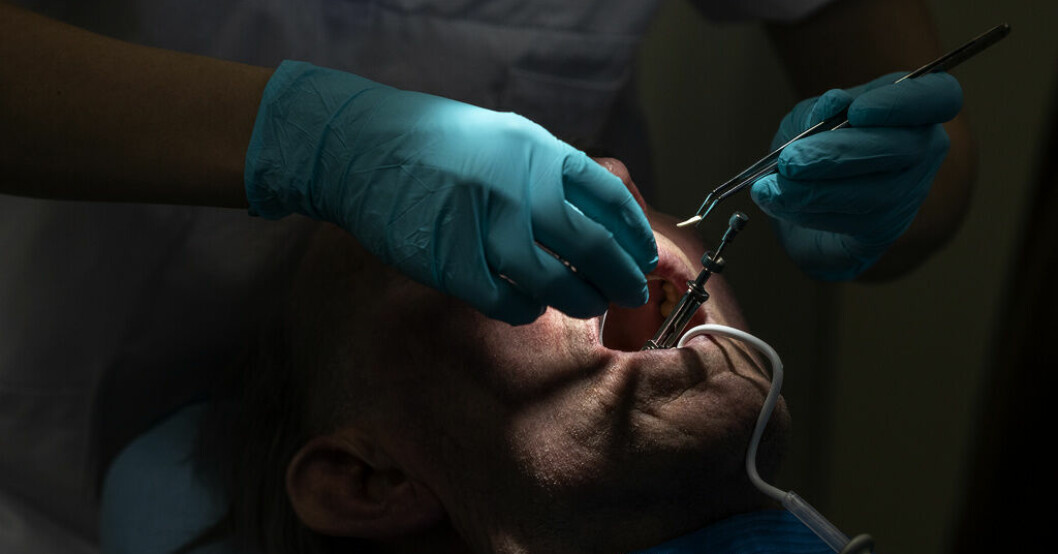 Tandborr lossnade – föll ner i patients svalg