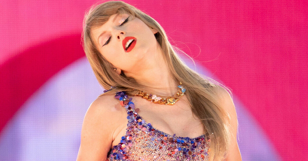 TAYLOR SWIFT