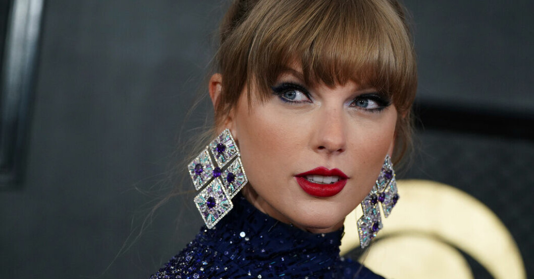 Taylor Swift släpper ny musik vid midnatt. Arkivbild. Taylor Swift släpper fyra nya låtar