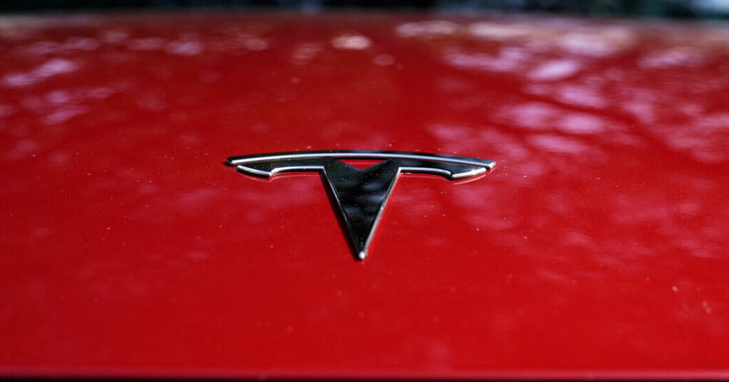 Tesla har i veckan meddelat ytterligare en prissänkning på sina bilar. Arkivbild. Tesla rapporterar minskad vinst