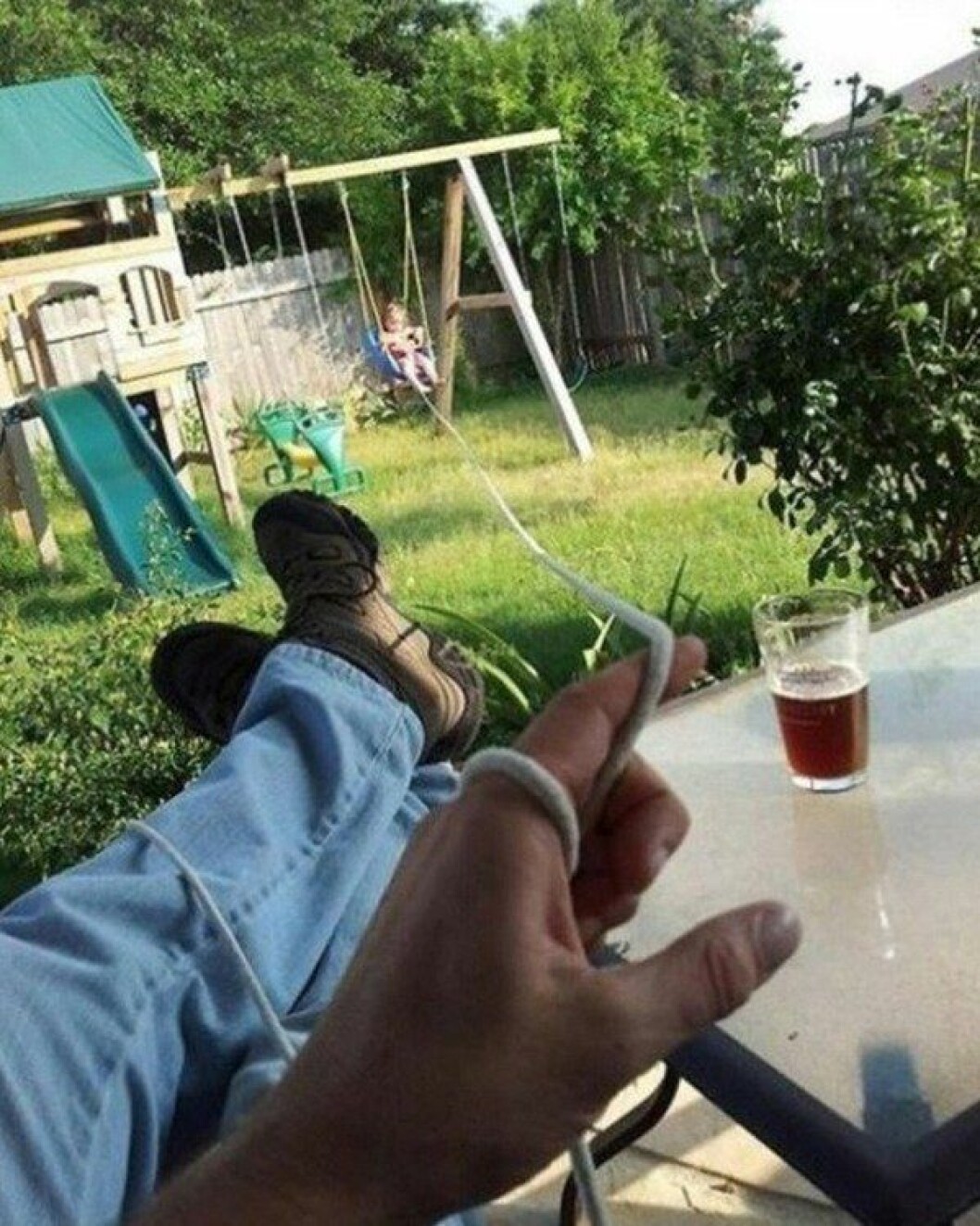 the-world_s-top-10-best-images-showing-the-height-of-laziness-9-620x1