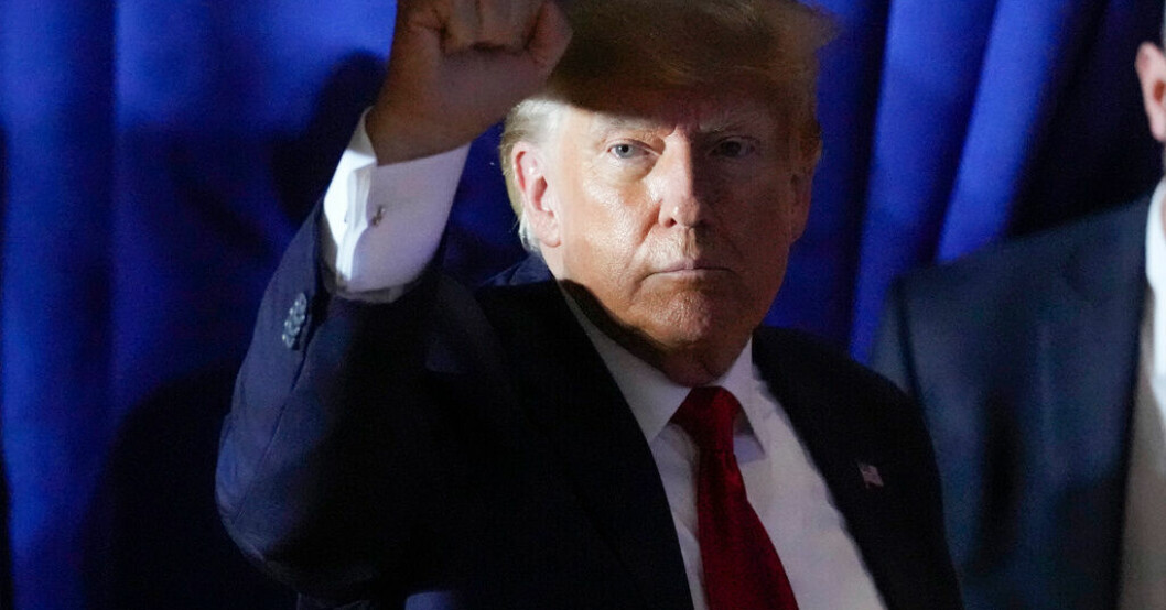 Tidigare president Donald Trump lämnar sitt valmöte i delstaten New Hampshire. Trump varnar för anarki om Biden blir omvald