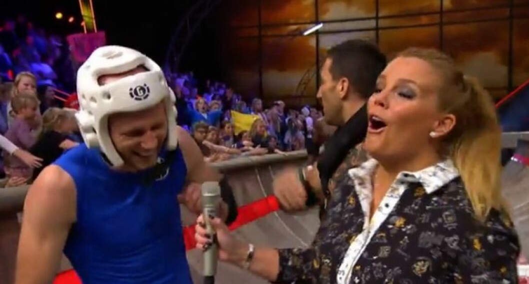 Här svarar Pansar – efter deltagarens vikthån. Foto: TV4 Här svarar Pansar – efter deltagarens vikthån.