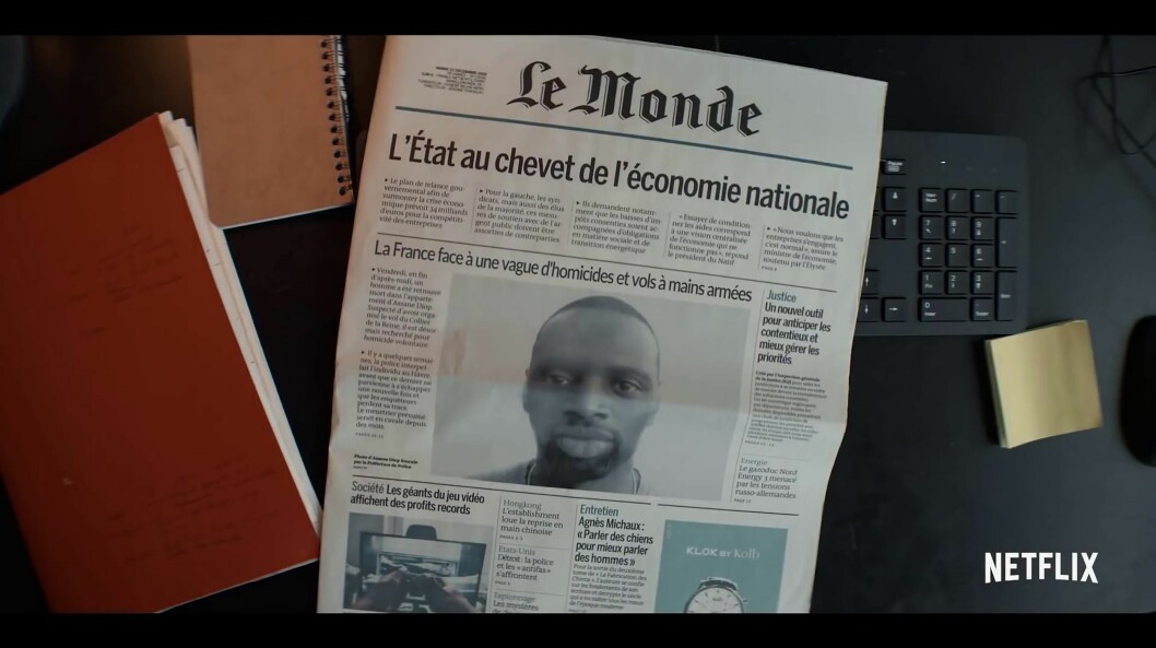 Assane Diop eftersöks av polisen i serietrailern.