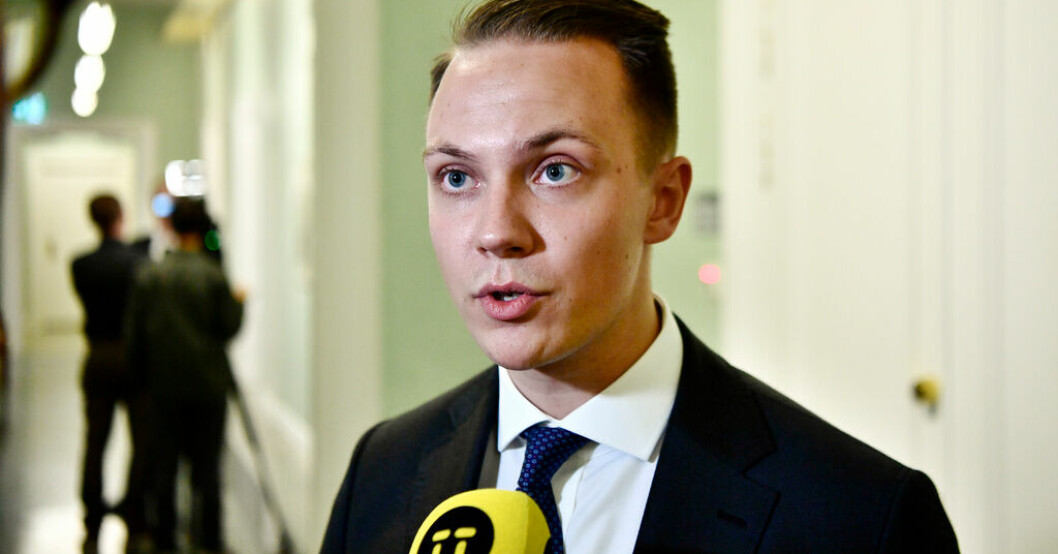 SD: Regeringen försöker kringgå oss